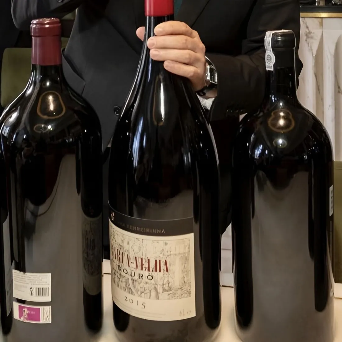 Garrafas de grande formato de vinhos do Douro, incluindo Barca-Velha 2015